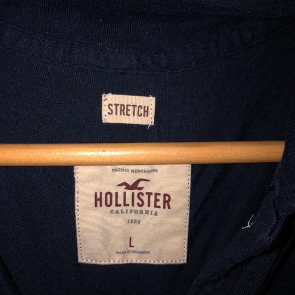Hollister cropped tee - Picture 3 of 3